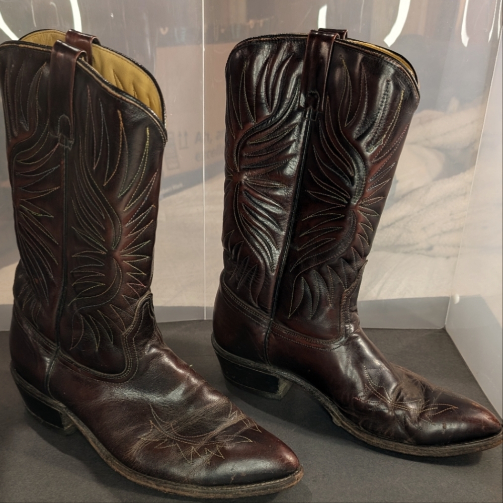 Acme Circle A vintage Western boots 10.5‎ cherry leather embroidered point toe